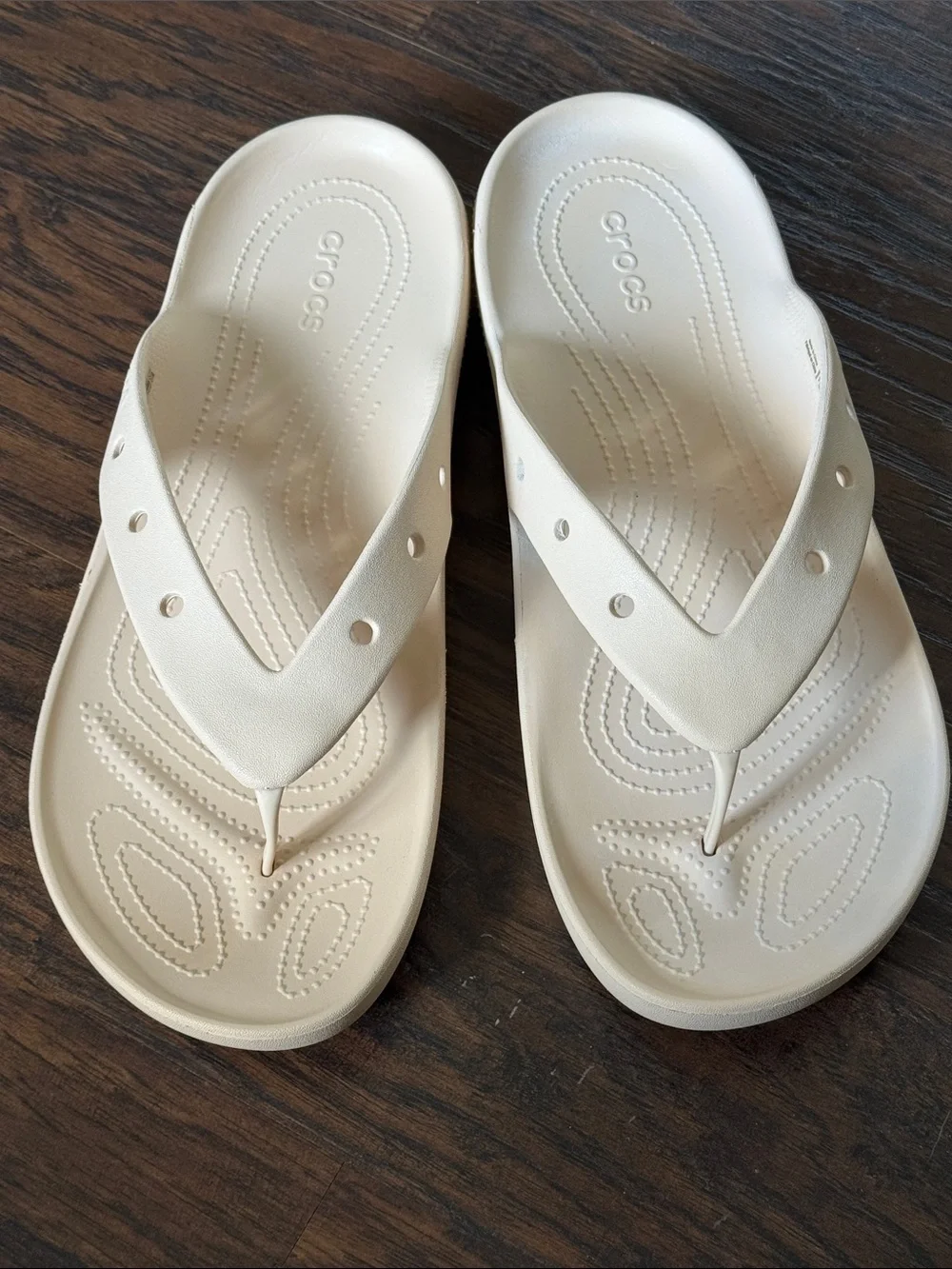 CROCS Men's Cream Flip-Flop Sandals, Like NEW